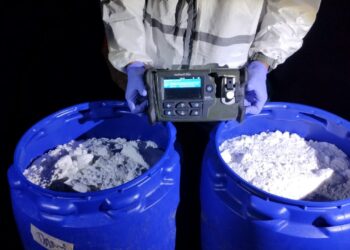 Guardia Nacional y Ejército Mexicano aseguran 140 kilos de metanfetamina en Cosalá