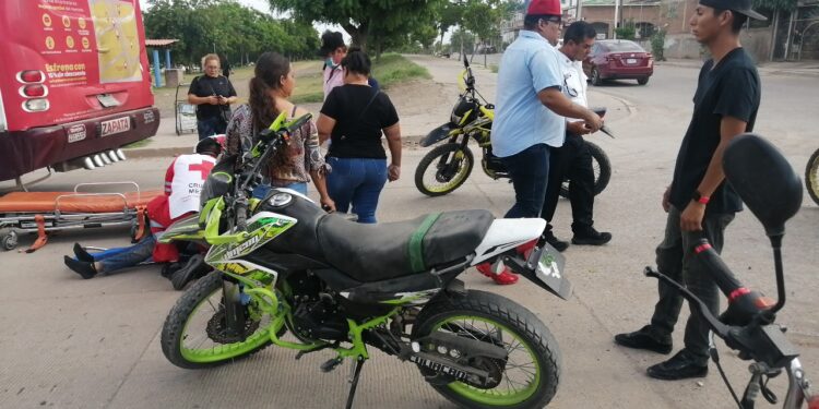 Grave joven motociclista atropellado por un camión urbano de la ruta Zapata-Centro