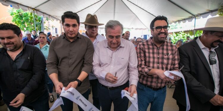 Entrega el gobernador Rocha obras por más de 12 millones de pesos en sindicaturas de Culiacán