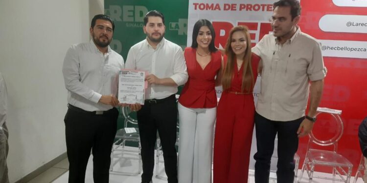 El dirigente nacional, Carlos Eduardo Mancillas, les toma protesta a dirigencias municipales y estructura estatal de la Red de Jóvenes X México