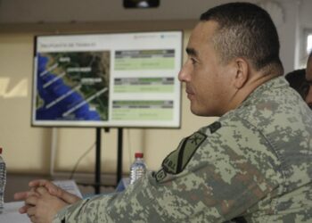 Acuerda autoridades federales fortalecer acciones de vigilancia en beneficio de la pesca del camarón en Sinaloa