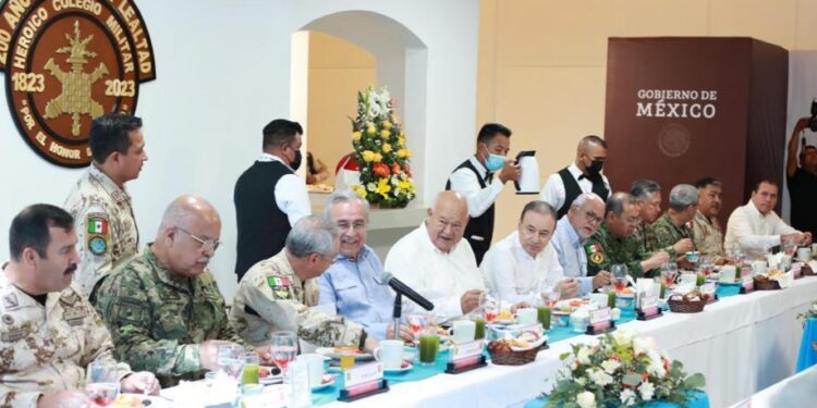 Asiste Rocha Moya a encuentro con mandatarios de la Región del Mar de Cortés