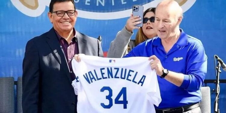 Dodgers retira el número 34 de Fernando Valenzuela