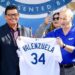 Dodgers retira el número 34 de Fernando Valenzuela