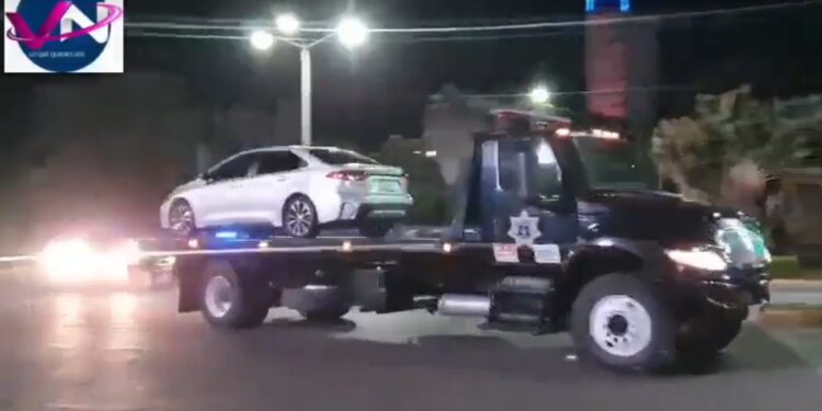 Aseguran automóvil con armas de fuego en el hotel Lucerna