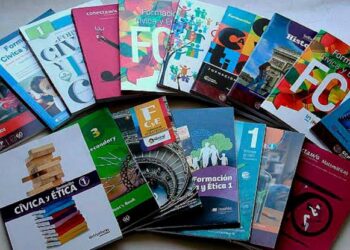 Padres de familia no se dejen engañar por la oposición: Morena Sinaloa  sobre polémica de libros de texto