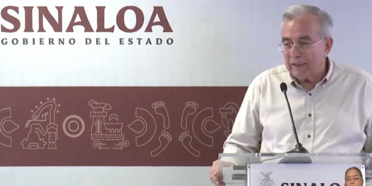 Rocha prohibe donaciones de alimentos  en albergue con desplazados en Guamúchil, tras intoxicación por barbacoa