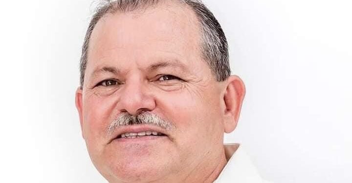 Alejandro Higuera deja cargo de secretario Particular de Rocha Moya