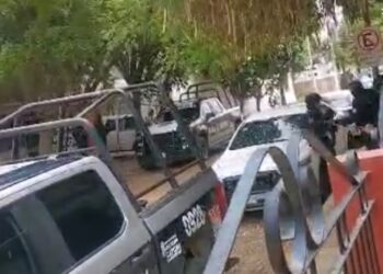 Derivado de la defensa universitaria, Radio UAS denuncia acto de intimidación en sus instalaciones por al menos 30 elementos policiacos