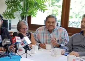 FCN anuncia que diputado Luis de la Rocha presentará amparo para evitar la distribución de los libros de texto en Sinaloa