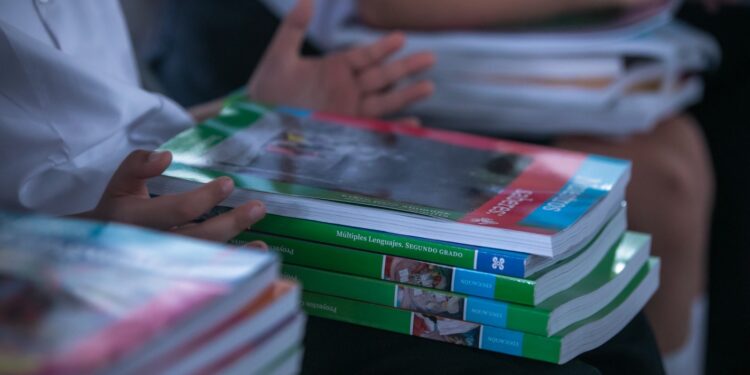 Sepyc acatará resolución de juez sobre suspensión de libros de texto en Sinaloa