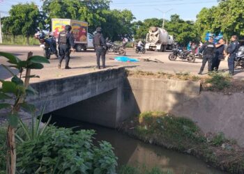Muere adulto mayor atropellado por una góndola en Aguaruto