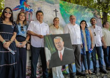 Cosalá rinde homenaje al ex gobernador Jesús Aguilar Padilla