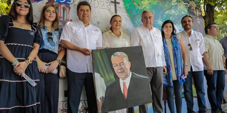 Cosalá rinde homenaje al ex gobernador Jesús Aguilar Padilla