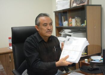 Priorizando los derechos de los trabajadores y otorgándoles certeza laboral en la Nueva Universidad, el Rector entregará 800 titularidades