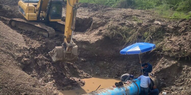 Anoche quedó reparada la fuga de la tubería de JAPAC
