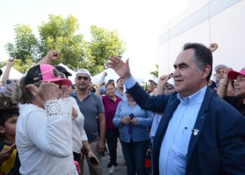 “De rodillas nunca”, advierte el Rector de las UAS