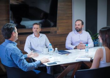 Economía ofrece becas del 100% de descuento para participar en Reto Actinver