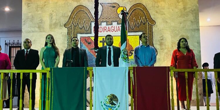 ¡Viva Badiraguato! José Paz López encabeza tradicional Grito de Independencia