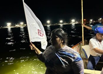 Está madrugada arrancó oficialmente la temporada de captura de camarón la región norte y centro de Sinaloa