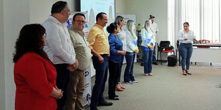 Imparte la DVyT capacitación en educación vial a 350 conductores municipales