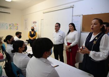 Supervisa el Rector las condiciones de operación en la Unidad Regional Norte en el inicio del Ciclo Escolar y constata el uso de cubrebocas
