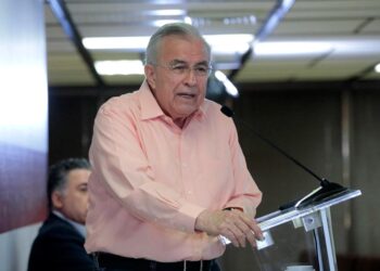 Se compromete Rocha a pagar el Bienpesca estatal con recursos propios, mientras transfiere la Federación