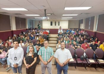 Alumnos de la UadeO conocen la utilidad del ejercicio de acceso a la información