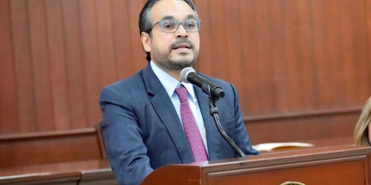 Nadie está por encima del derecho ciudadano de la rendición de cuentas: Sergio Mario Arredondo Salas