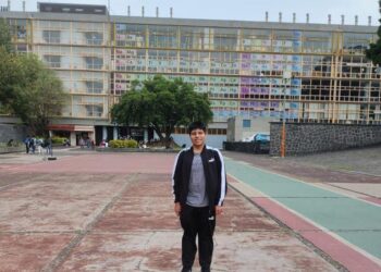 Estudiante de la Preparatoria Guasave, uno de los cuatro seleccionados a nivel nacional que participará en la Olimpiada Iberoamericana de Química