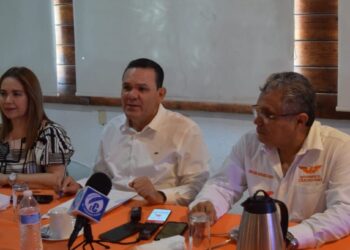 Los gobiernos de Morena han salido buenos para organizar mítines, pero no para gobernar: MC