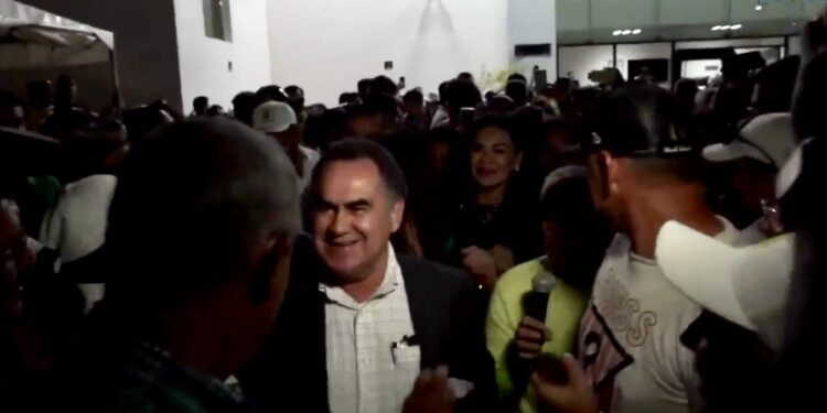 Se aplaza 14 horas la audiencia del rector de la UAS y miembros del Comité de Adquisiciones