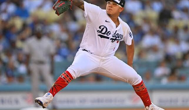 El pitcher mexicano Julio Urias fue liberado este lunes tras pagar una fianza de 50 mil dólares