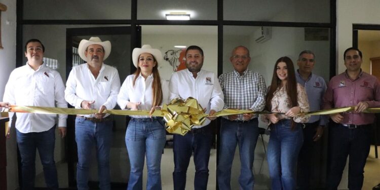 Alcalde de Badiraguato reitera su compromiso y apoyo a ganaderos de la región