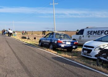 Muere repartidor de comida en “El Tamarindo” durante la madrugada al ser atropellado por alcance