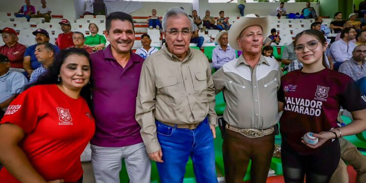 Por segundo día consecutivo asiste Rocha al cuadrangular Copa Gobernador en Guamúchil