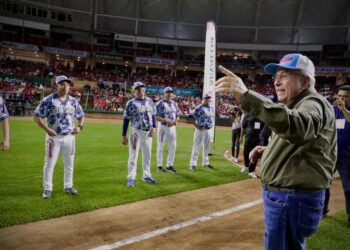 Rocha inaugura el Cuadrangular del Bienestar con causa del DIF para atender la diabetes infantil