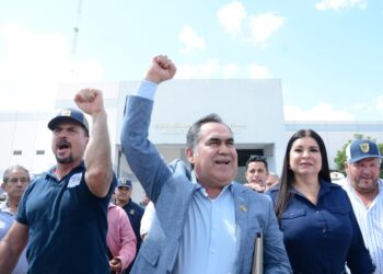 “El juez da vergüenza y demuestra el tipo de justicia que hay en Sinaloa”, señala el Rector tras ser diferida la audiencia para el 10 de noviembre