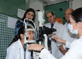 Realiza el CIDOCS más de 100 consultas oftalmológicas gratuitas para conmemorar el Día Mundial de la Visión 2023