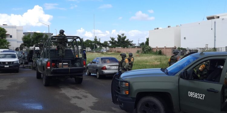 Entregan a la SEDENA los cuerpos de tres militares fallecidos en accidente aéreo en Durango