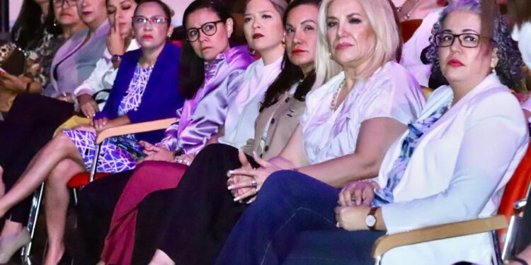 La participación de la mujer en la política es un derecho que no debe ser negociado: Rocha