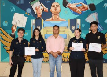 Destacan estudiantes de la FCA en Maratón Nacional de Conocimientos ANFECA, al posicionarse dentro de los primeros lugares