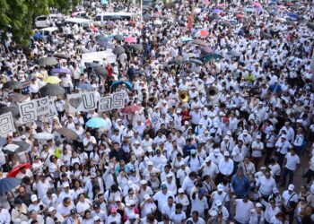 Sale a las calles la UAS; más de 105 mil universitarios en 30 movilizaciones en los 20 municipios exigen respeto a la Autonomía y que pare la persecución política