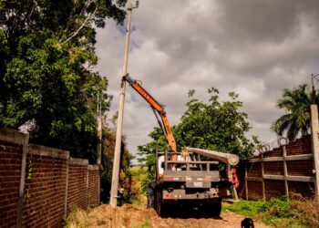 Inicia Gobierno estatal ampliación de red eléctrica en el Ejido Las Milpas 2
