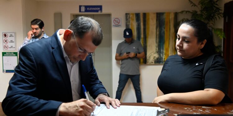 Muestra la Universidad Autónoma de Sinaloa absoluta disposición de colaborar con la Fiscalía General del Estado, señala Robespierre Lizárraga