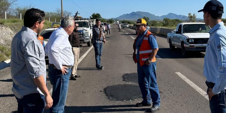 El gobernador Rubén Rocha supervisó el bacheo y reencarpetado de la Autopista Benito Juárez