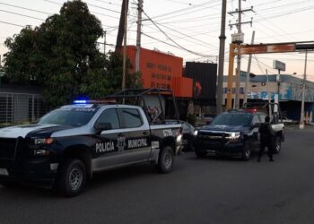 Sicarios en motocicleta balean a una mujer en la colonia Emiliano Zapata