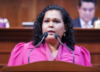 Entrega Congreso Premio a la Mujer Rural Sinaloense 2023 a Yanett Miranda Castro Medina