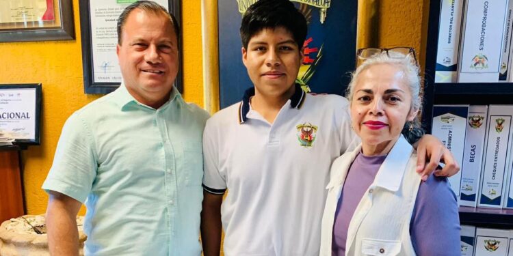 ¡Orgullo Águila! Estudiante de la Preparatoria Guasave Diurna de la UAS gana medalla de plata en la Olimpiada Iberoamericana de Química