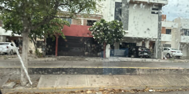 Al ser lluvias ligeras, este viernes SI habrá clases en Sinaloa